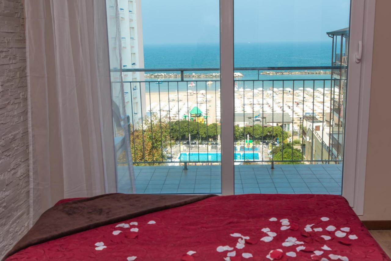 Hotel London Cattolica Zewnętrze zdjęcie