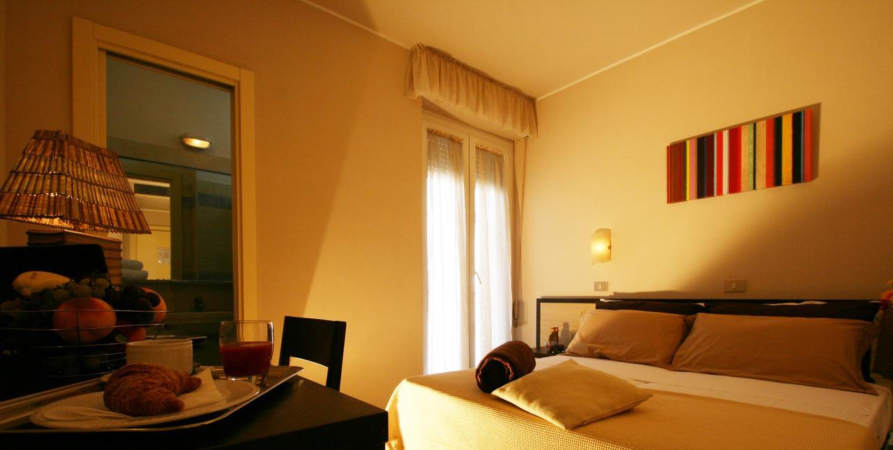 Hotel London Cattolica Zewnętrze zdjęcie