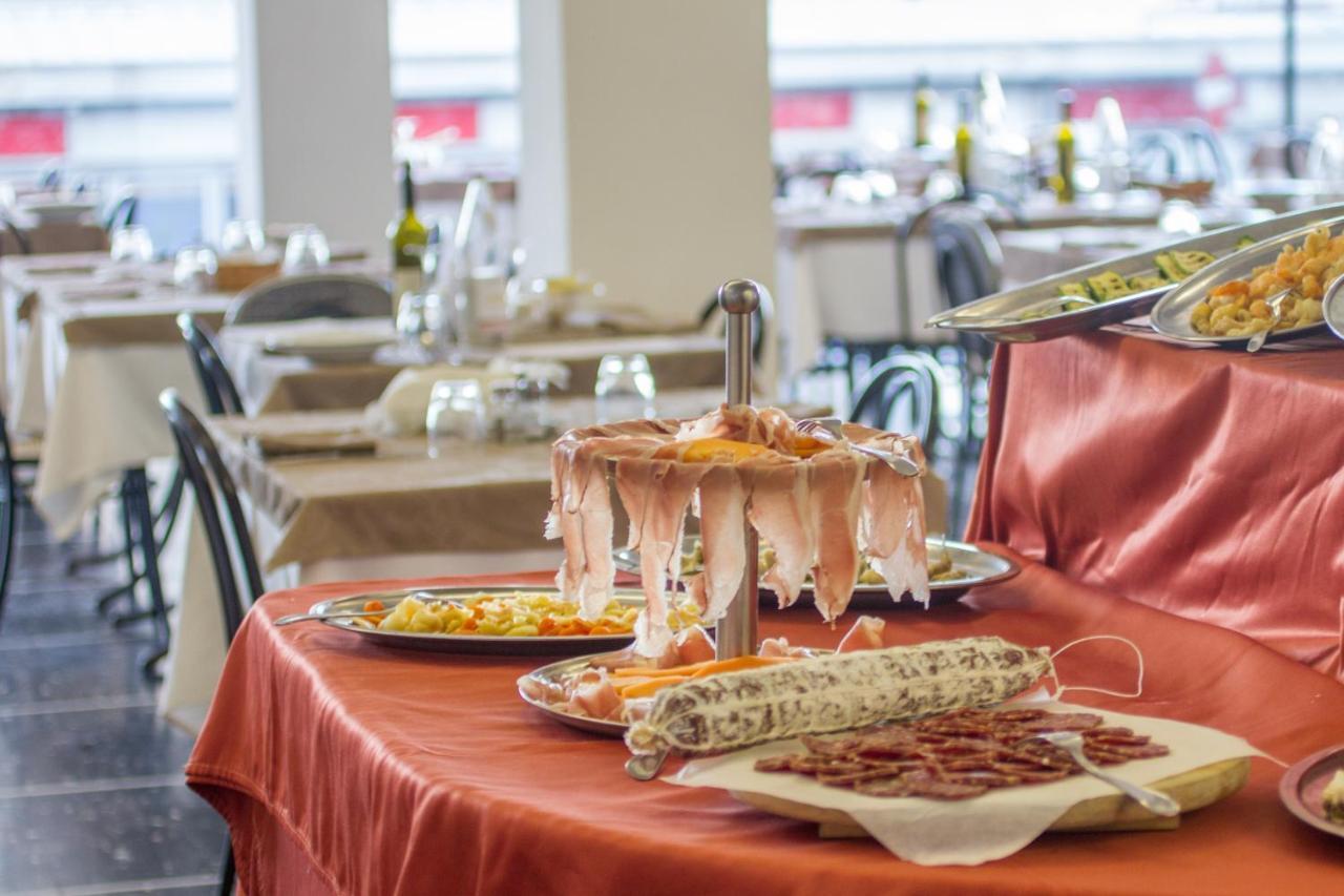 Hotel London Cattolica Zewnętrze zdjęcie